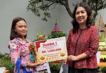 Nafa Moza Pewaris Gudeg Yu Djum Pusat Sabet Juara Pertama Lomba Tumpeng Kreasi Raih Piala Gubernur DIY